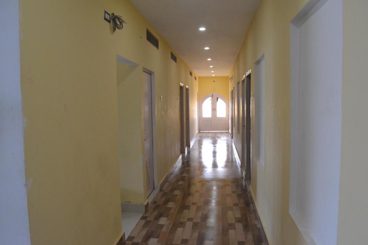 Hotel Samman Varanasi Exterior photo