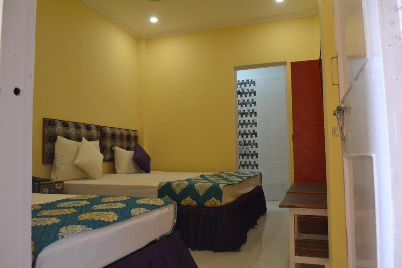 Hotel Samman Varanasi Exterior photo